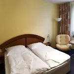 Отель Savoy 4*