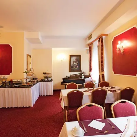Hotel Savoy