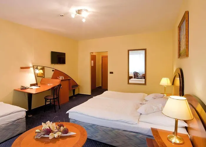 Savoy Hotel 4*